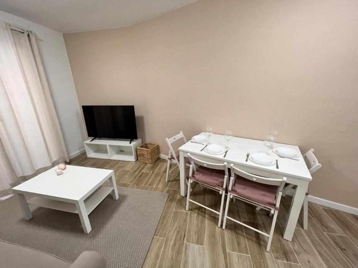 Apartamenticos Libertad I Zaragoza Dış mekan fotoğraf